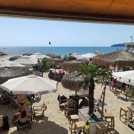 Апартамент Yana *top Location*sea Garden* Варна